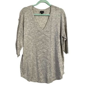 EUC Size 1 (1X / XL) - Torrid Pointelle Tunic Sweater - light gray, light knit